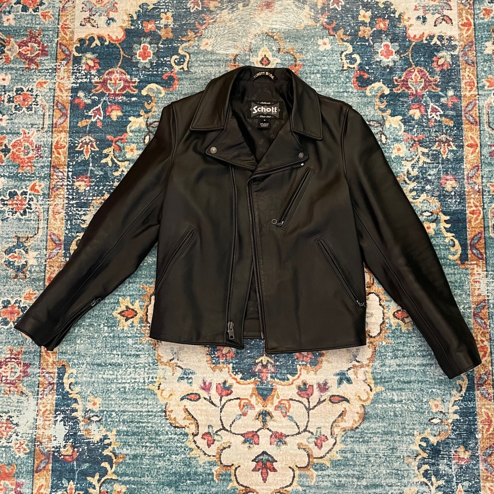 Light Weight Cowhide Motorcycle Jacket